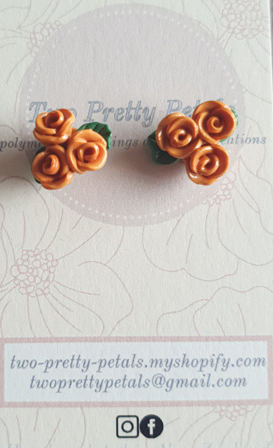 Yellow rose studs
