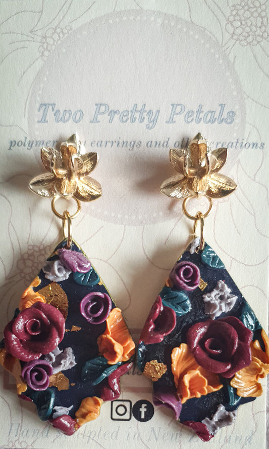 Rose floral V